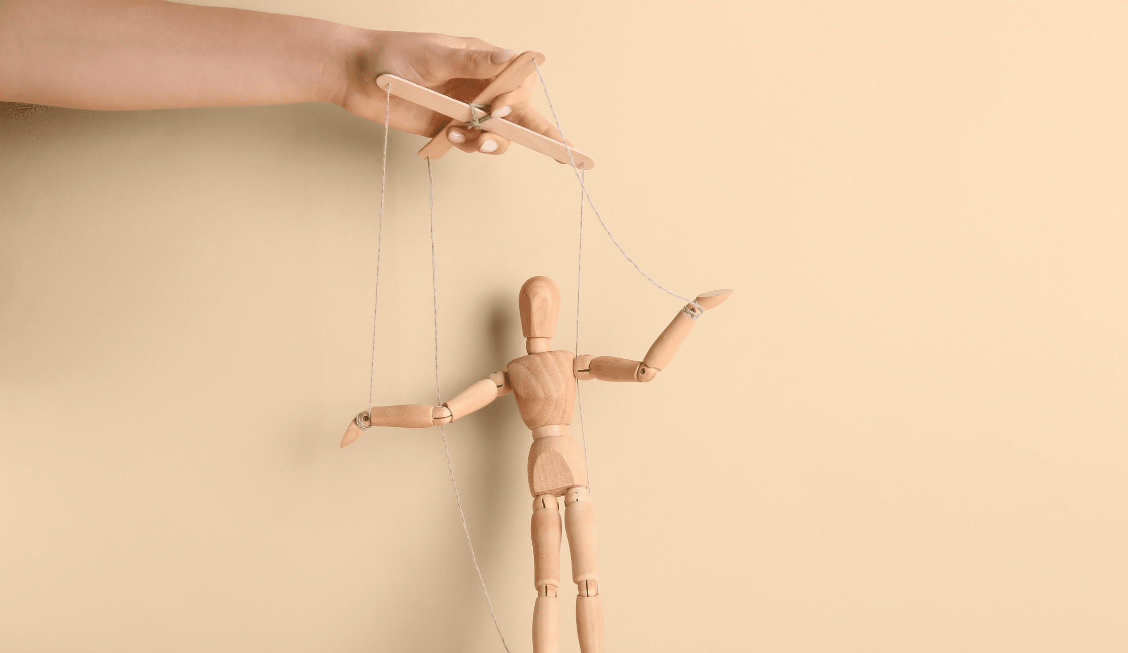 manipulation au travail femmes dirigeantes